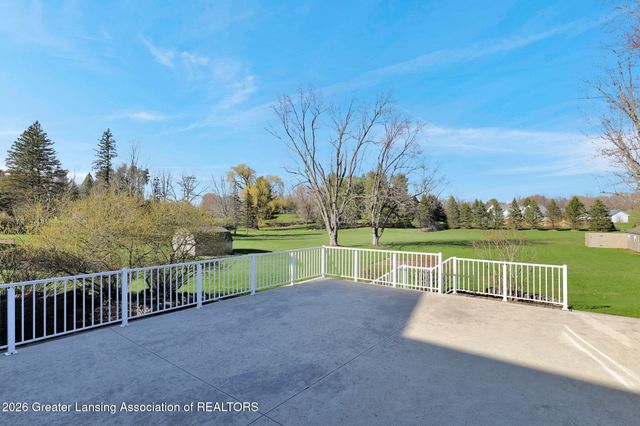 7360 Delta River Drive, Lansing, MI 48906