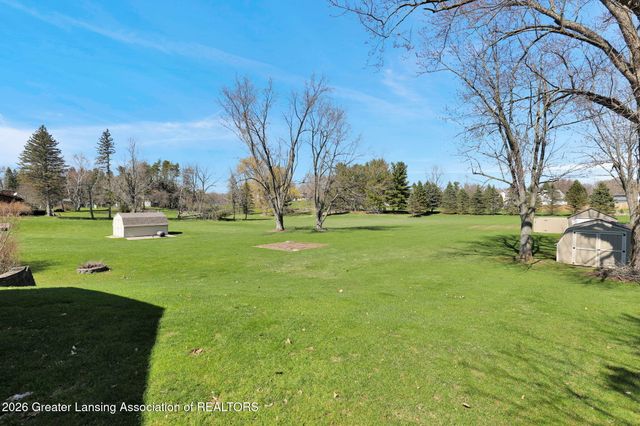 7360 Delta River Drive, Lansing, MI 48906