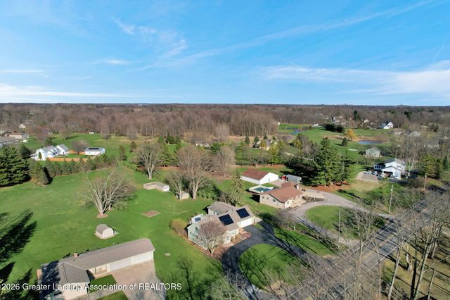 7360 Delta River Drive, Lansing, MI 48906