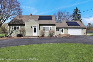 7360 Delta River Drive, Lansing, MI 48906