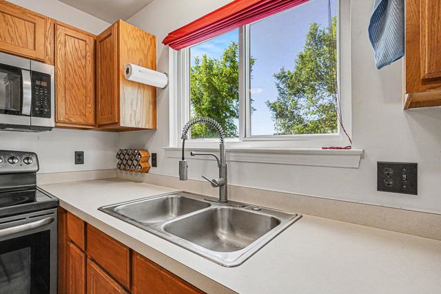 3843 Athens Avenue, Waterford, MI 48329