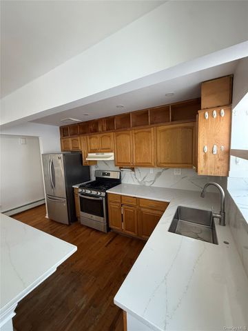 762 E 234th Street 3, Bronx, NY 10466