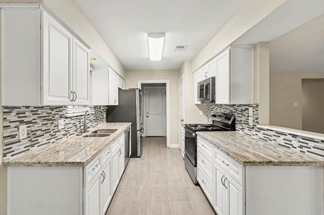 3 Flint Street, Conroe, TX 77301