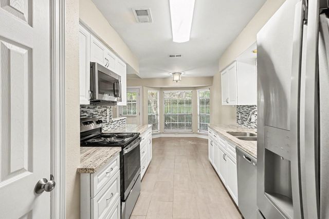 3 Flint Street, Conroe, TX 77301