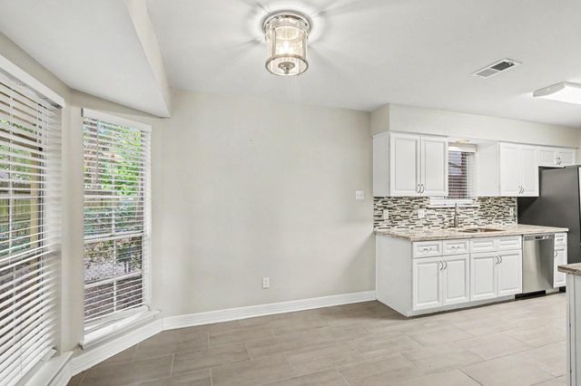 3 Flint Street, Conroe, TX 77301