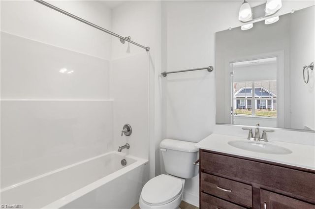 1675 Ashmead Lane, Clemmons, NC 27012