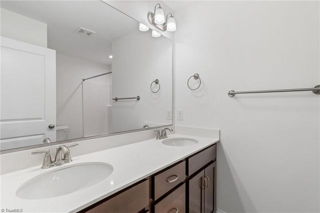 1675 Ashmead Lane, Clemmons, NC 27012