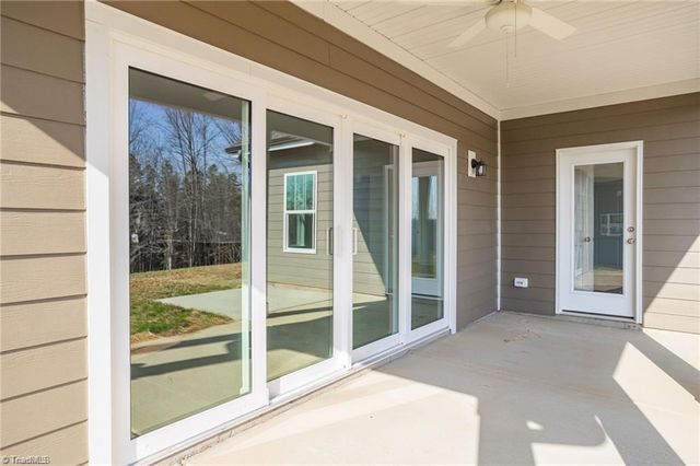 1675 Ashmead Lane, Clemmons, NC 27012