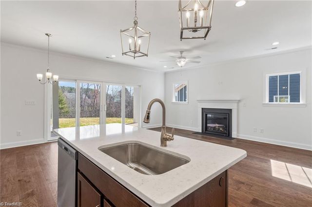 1675 Ashmead Lane, Clemmons, NC 27012