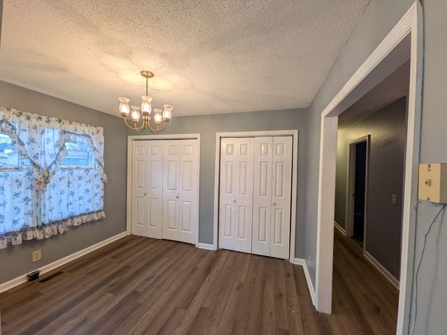 103 Cherokee Trl, Shelbyville, TN 37160