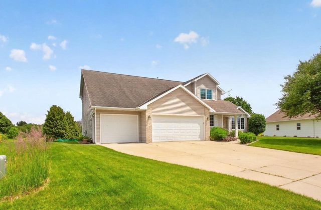 465 WINDING WATERS WAY, De Pere, WI 54115