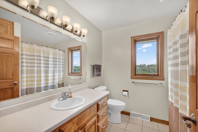 465 WINDING WATERS WAY, De Pere, WI 54115