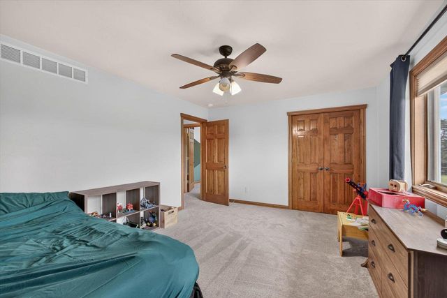 465 WINDING WATERS WAY, De Pere, WI 54115
