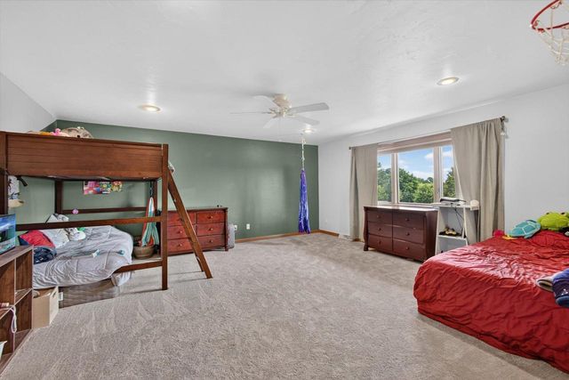 465 WINDING WATERS WAY, De Pere, WI 54115
