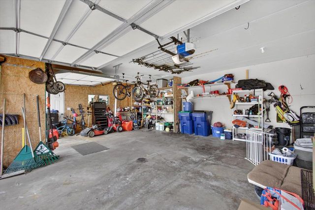 465 WINDING WATERS WAY, De Pere, WI 54115