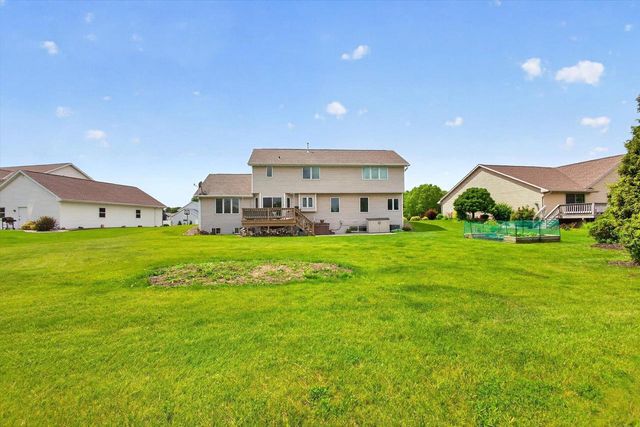 465 WINDING WATERS WAY, De Pere, WI 54115