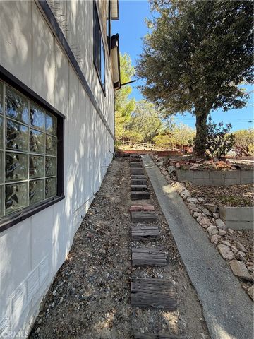1228 Acadia, Lake Arrowhead, CA 92352