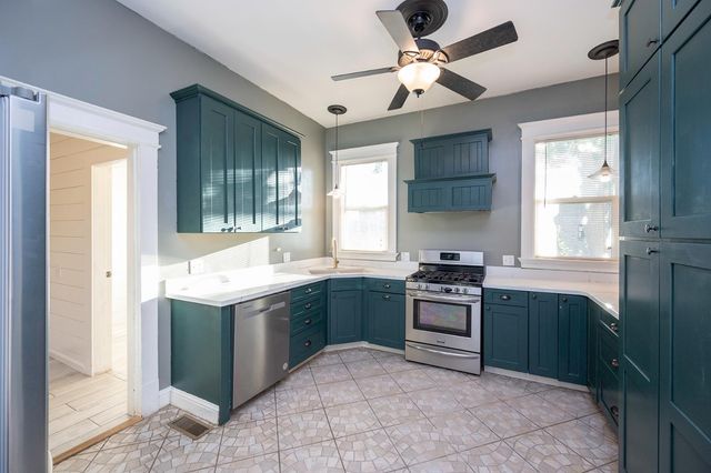 54 E 8th St, Tracy, CA 95376