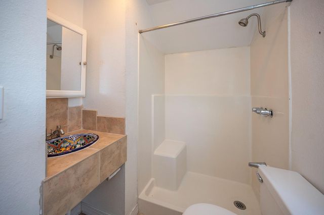 54 E 8th St, Tracy, CA 95376