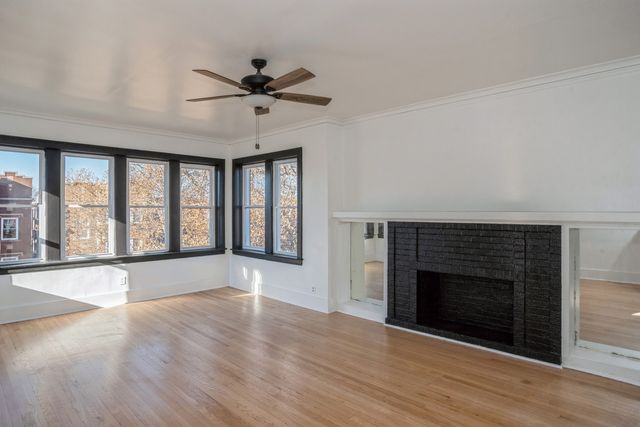 6321 N OAKLEY Avenue, Chicago, IL 60659