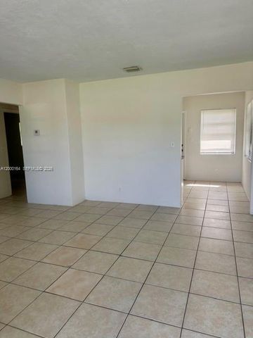 5649 SW 27th St 1, West Park, FL 33023