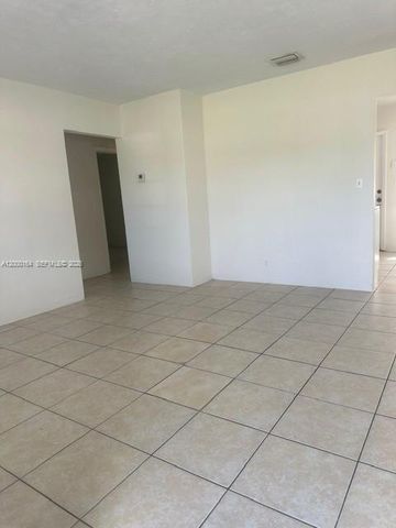 5649 SW 27th St 1, West Park, FL 33023