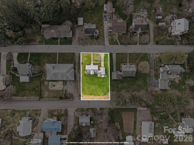 121 Johnson Street, Canton, NC 28716