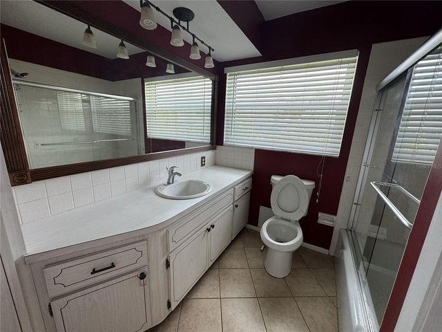 517 MOUNT VERNON DRIVE, Venice, FL 34293