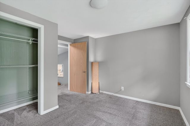 628 HIGH Terrace, Dekalb, IL 60115