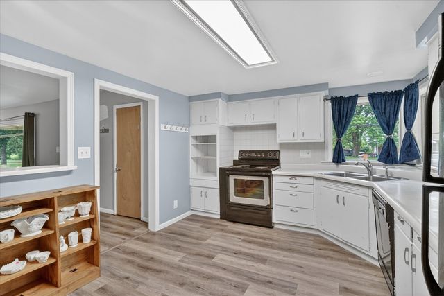 628 HIGH Terrace, Dekalb, IL 60115