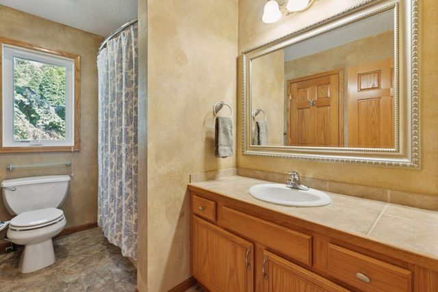 4789 Dorchester Road, Mound, MN 55364