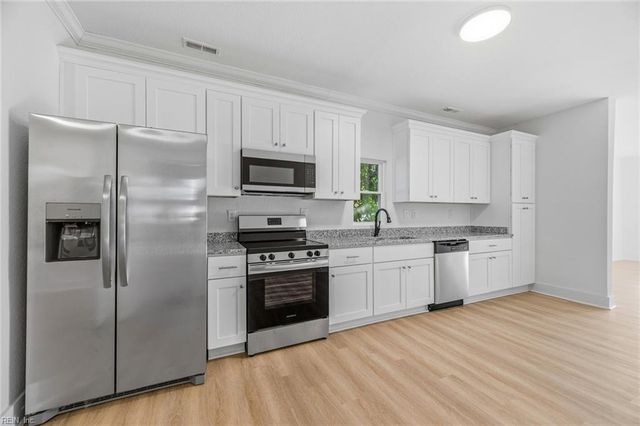 731 31st ST, Newport News, VA 23607