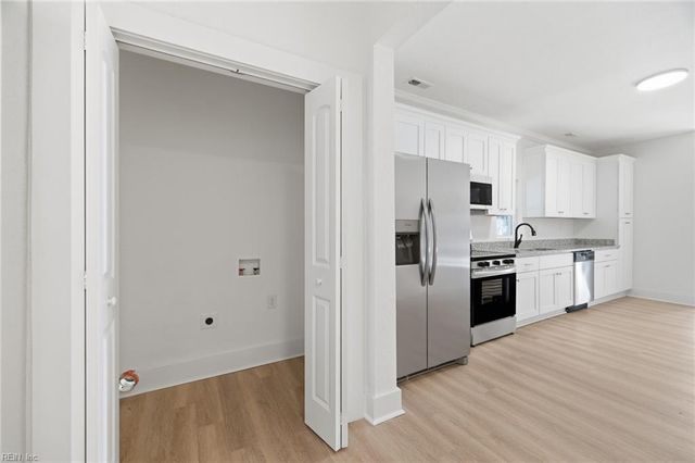 731 31st ST, Newport News, VA 23607