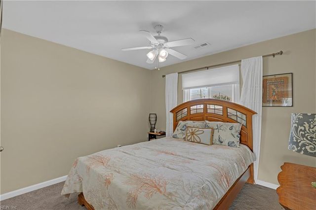 914 W Ocean View Ave Apt 201, Norfolk, VA 23503