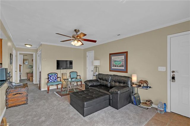 914 W Ocean View Ave Apt 201, Norfolk, VA 23503