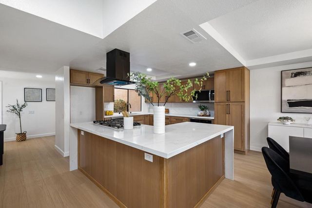 4 Maximo Way, Palm Desert, CA 92260