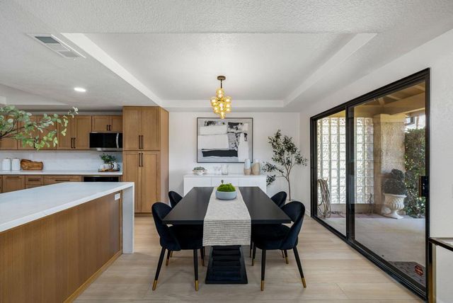 4 Maximo Way, Palm Desert, CA 92260