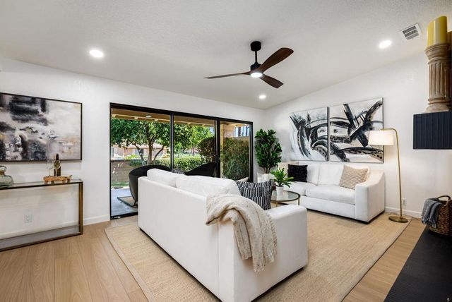 4 Maximo Way, Palm Desert, CA 92260