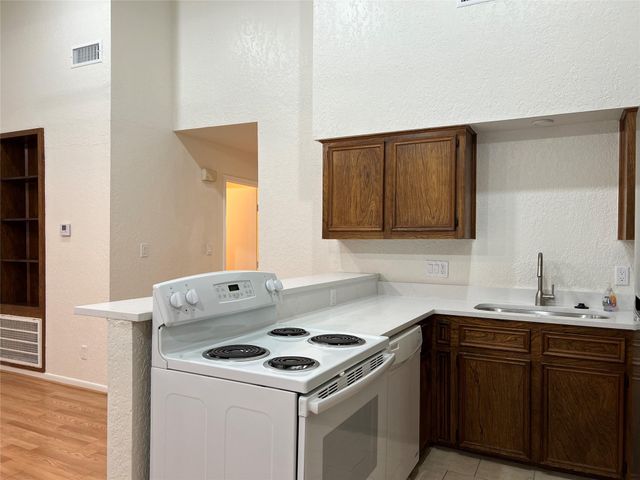 2305 55th Street 3, Galveston, TX 77551