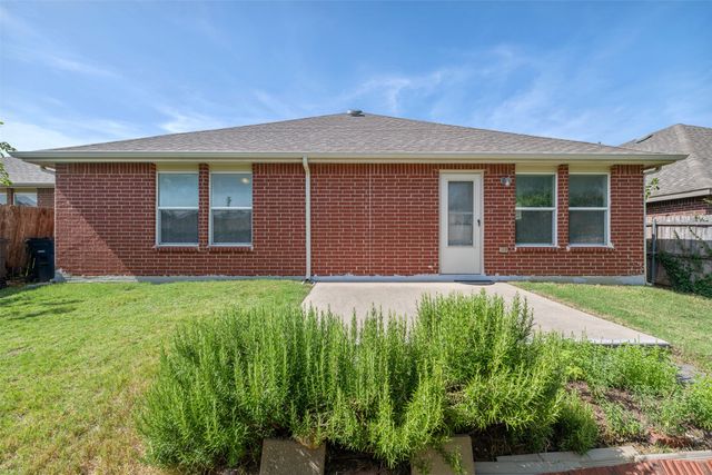 2336 Cavalry Drive, Fort Worth, TX 76177