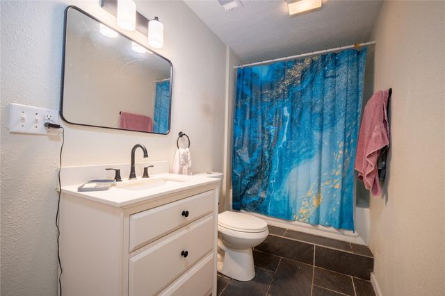 145 Inlet Drive, Livingston, TX 77351