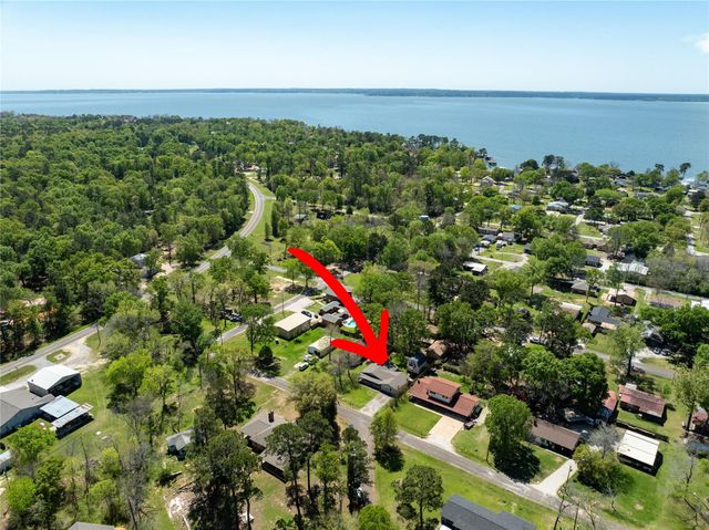 145 Inlet Drive, Livingston, TX 77351