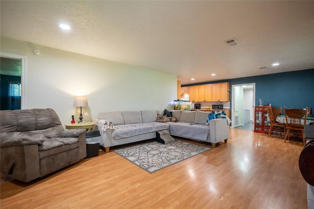 145 Inlet Drive, Livingston, TX 77351