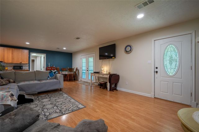 145 Inlet Drive, Livingston, TX 77351