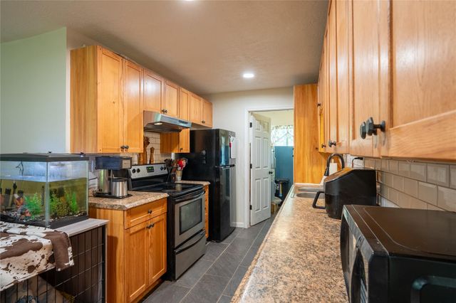 145 Inlet Drive, Livingston, TX 77351