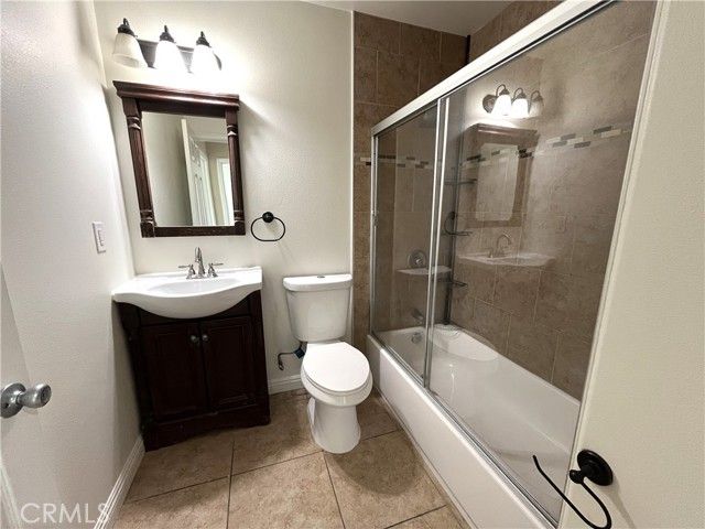 8416 Hooper Avenue, Los Angeles, CA 90001