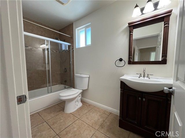 8416 Hooper Avenue, Los Angeles, CA 90001