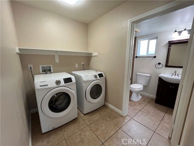 8416 Hooper Avenue, Los Angeles, CA 90001