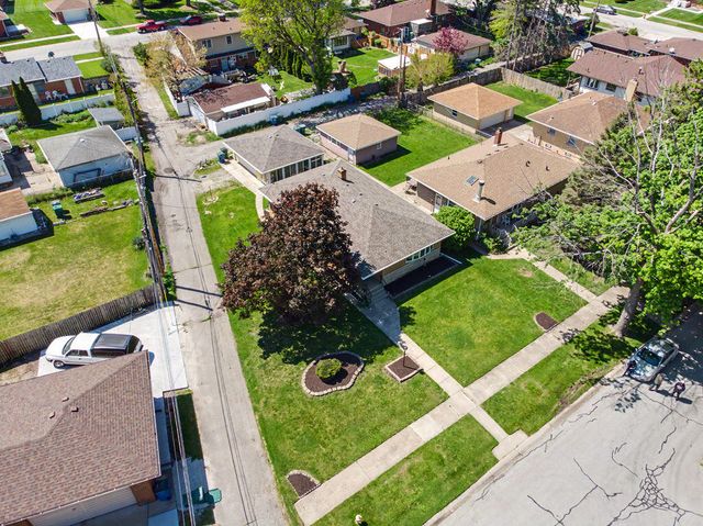 7426 Park Place, Hammond, IN 46324