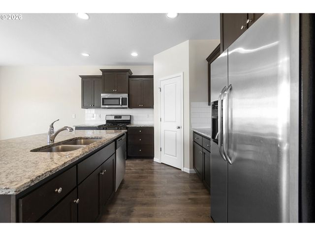 17114 Se RHODODENDRON St, Happy Valley, OR 97086